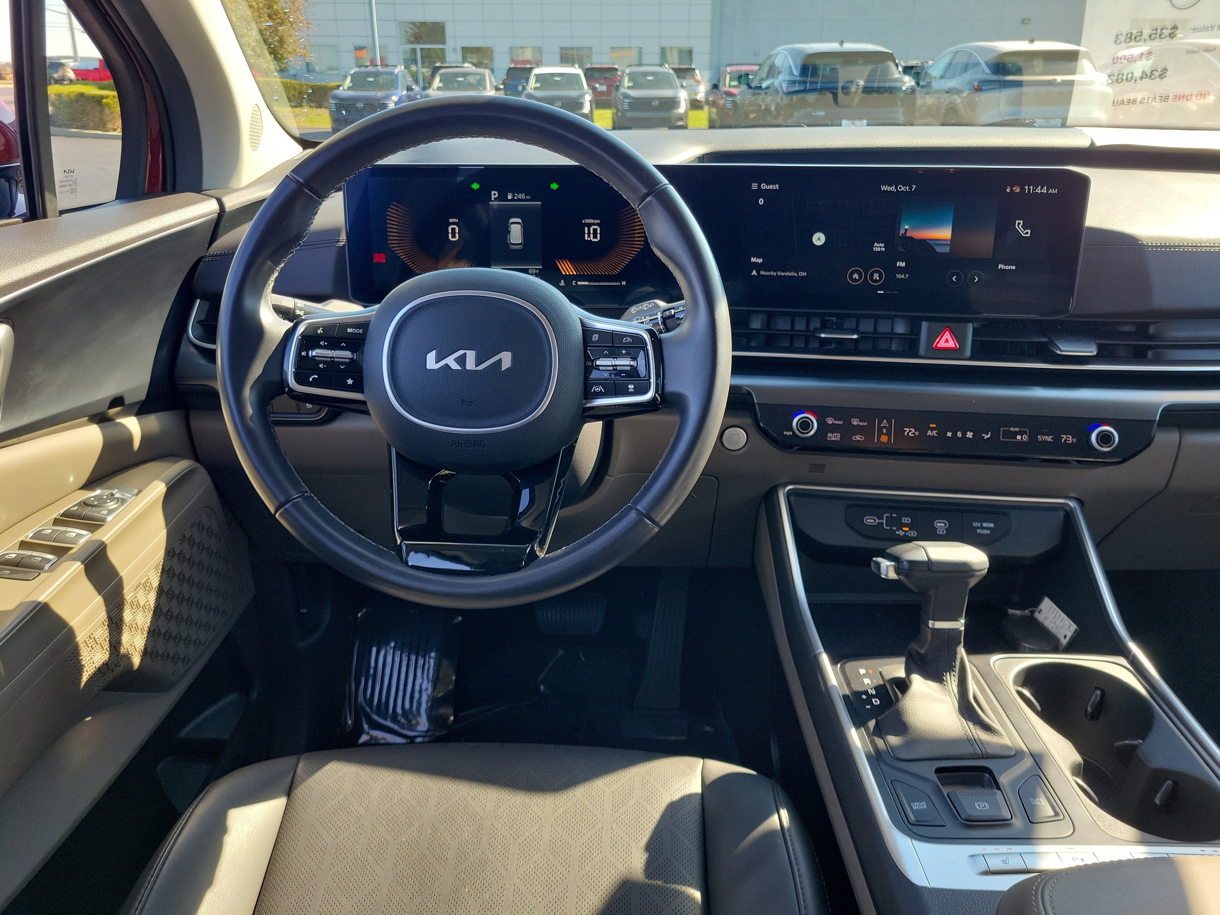 Used 2026 Kia Carnival FWD image 10