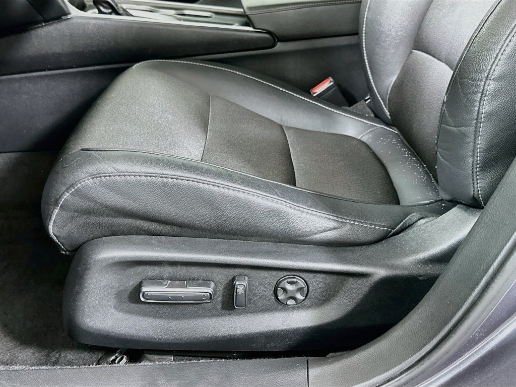 Used 2019 Honda Accord Sport image 18