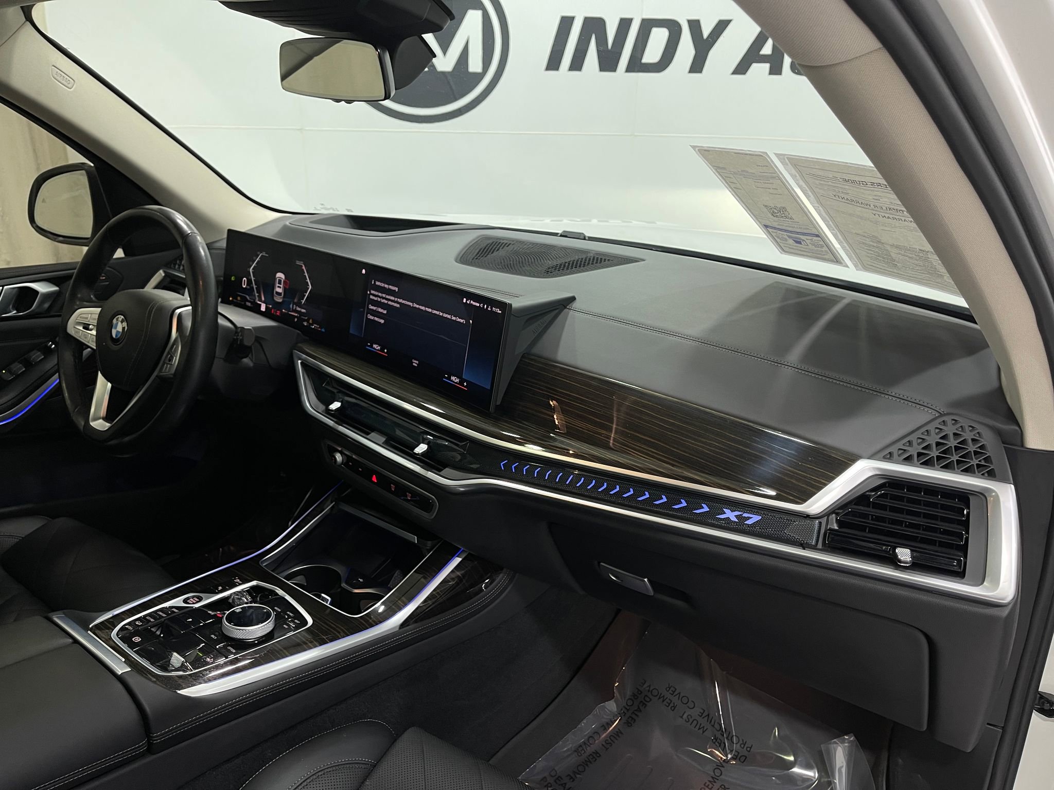 Used 2023 BMW X7 xDrive40i w/ Parking Assistance Package image 19