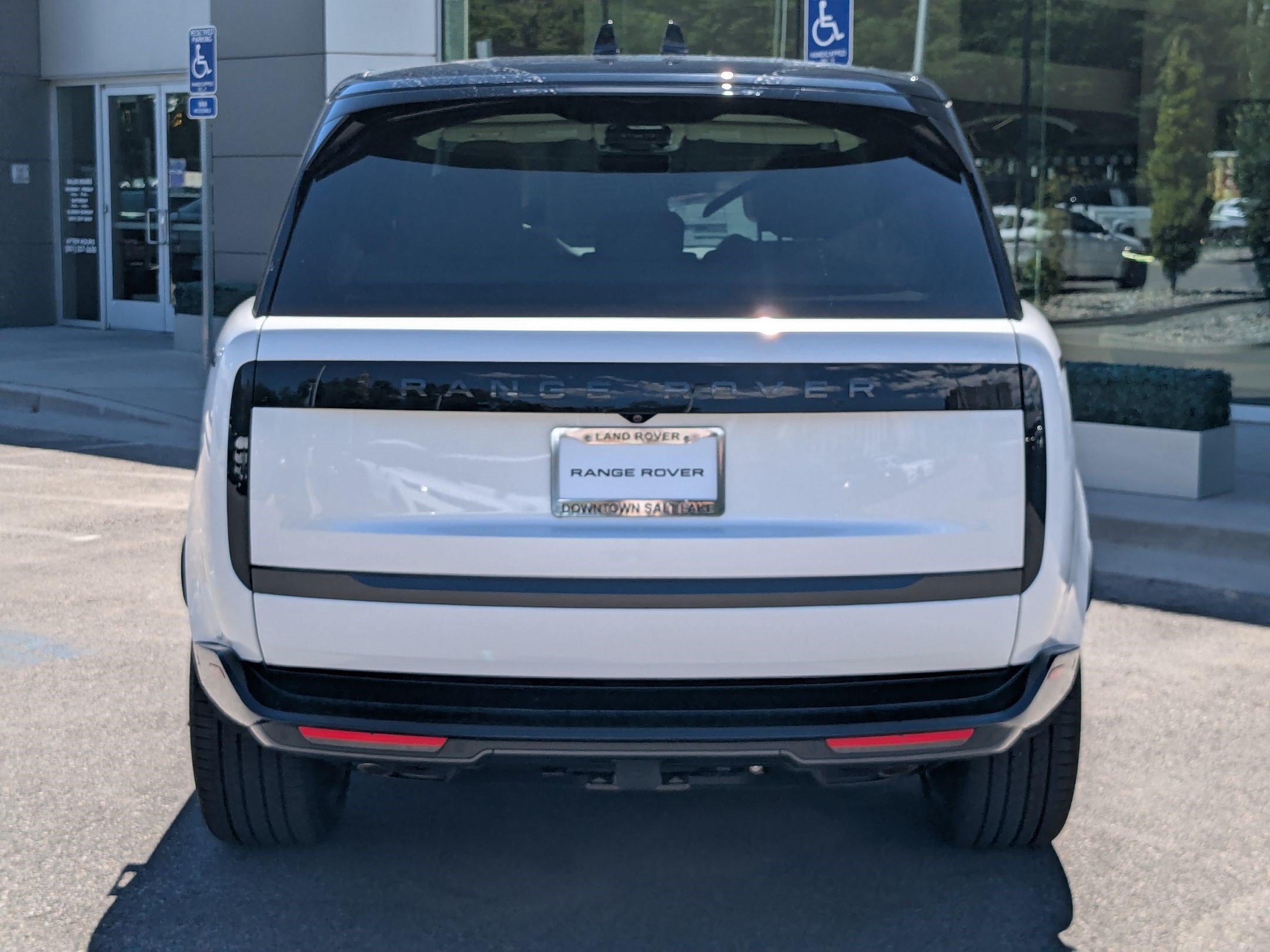 New 2026 Land Rover Range Rover SE AWD/4WD image 6