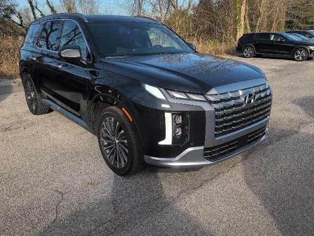Used 2024 Hyundai Palisade Calligraphy image 4