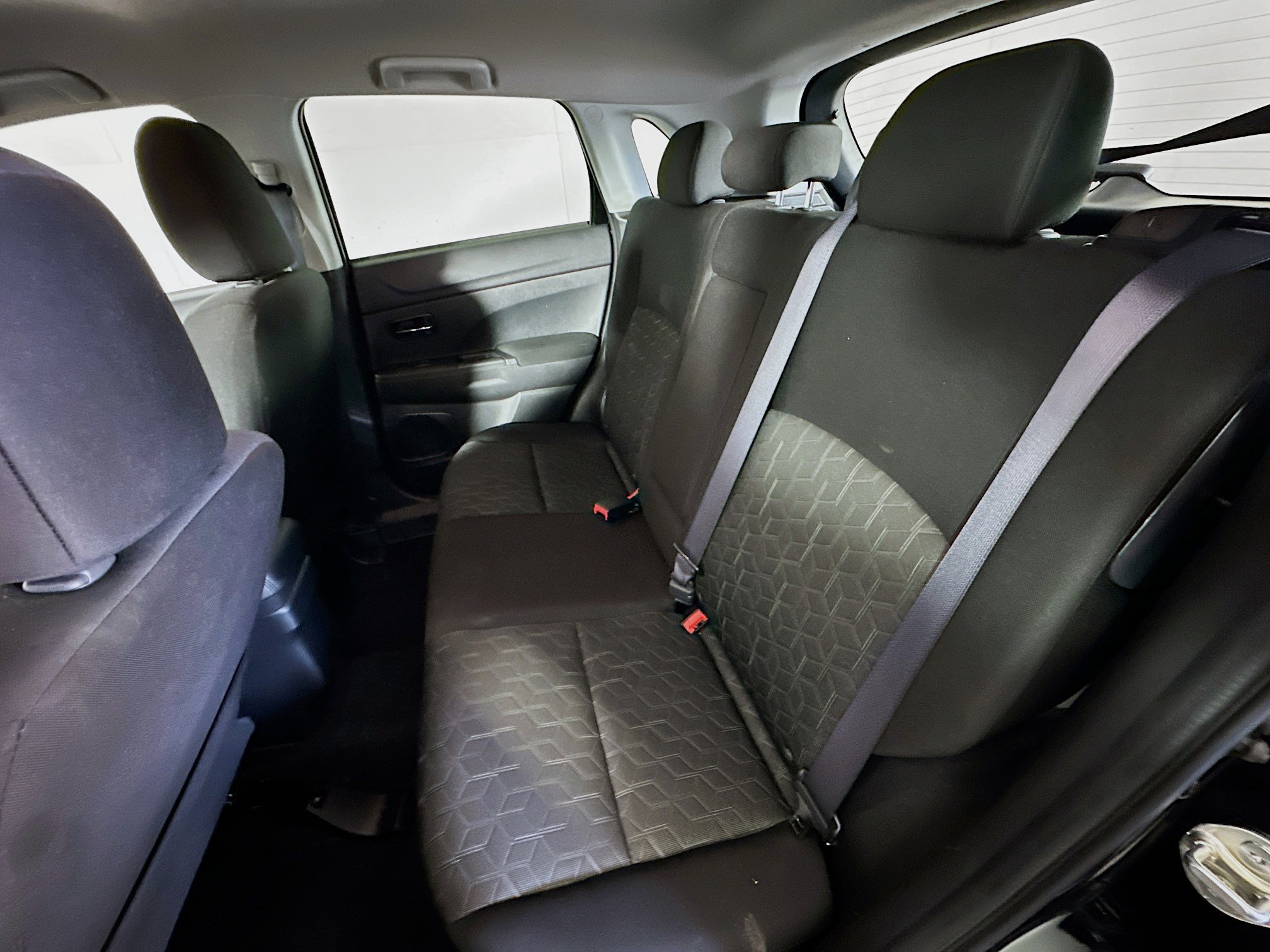 Used 2025 Mitsubishi Outlander Sport ES image 25