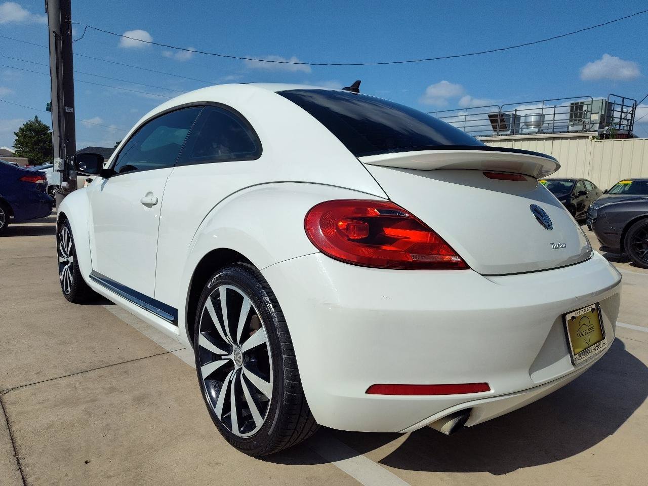 Used 2013 Volkswagen Beetle 2.0T FWD image 6