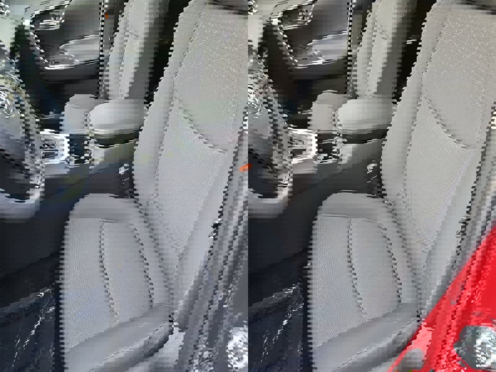 Used 2019 Toyota RAV4 XLE image 15