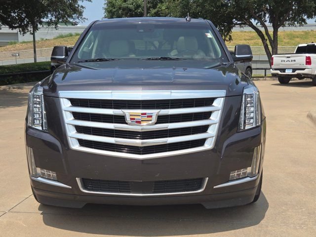 Used 2017 Cadillac Escalade Premium Luxury AWD/4WD image 2