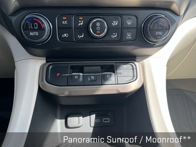 Used 2023 GMC Acadia Denali w/ Denali Ultimate Package AWD/4WD image 28