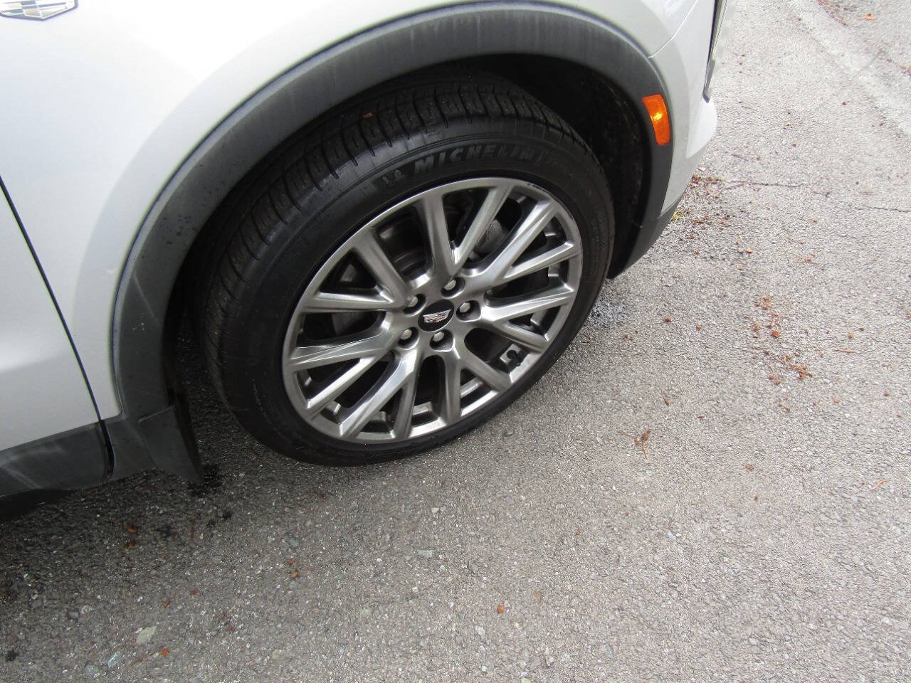 Used 2019 Cadillac XT4 Sport AWD/4WD image 32