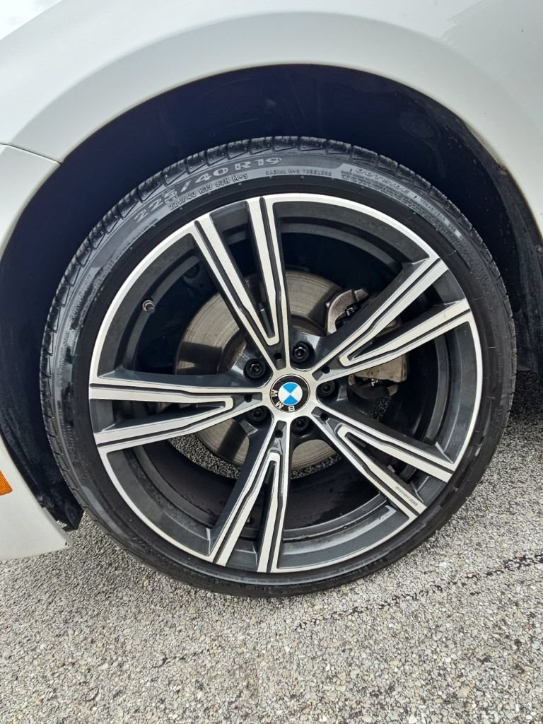 Used 2023 BMW 330i Sedan w/ Driving Assistance Package RWD image 9