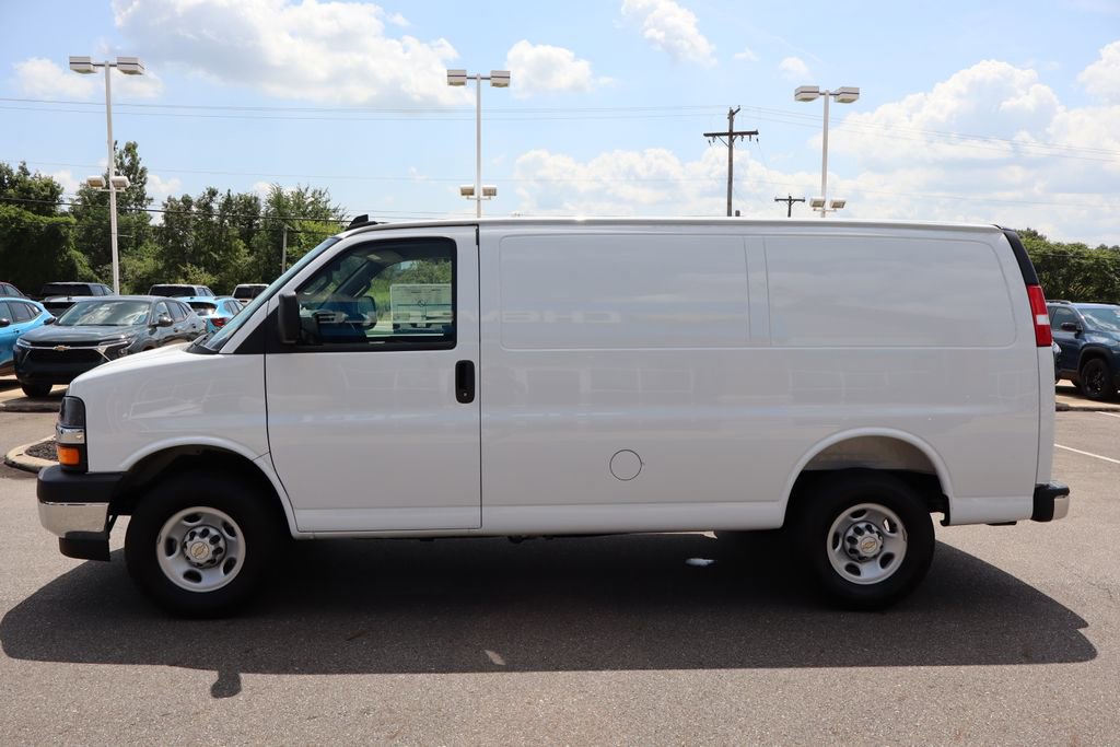 New 2025 Chevrolet Express 2500 w/ Driver Convenience Package image 21