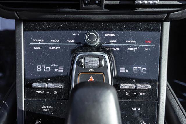 Used 2022 Porsche Cayenne GTS image 19