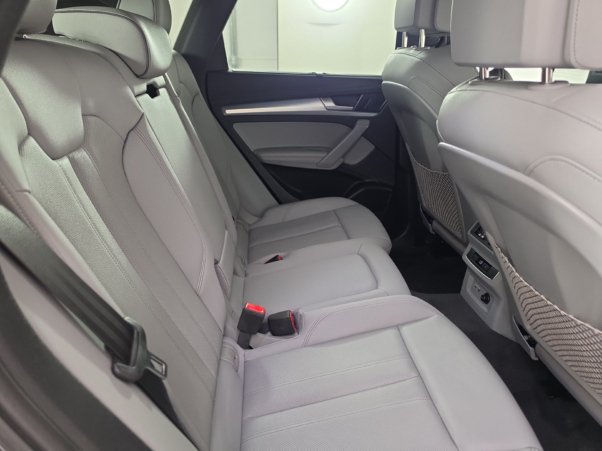 Certified 2024 Audi Q5 2.0T Premium Plus w/ Premium Plus Package AWD/4WD image 32