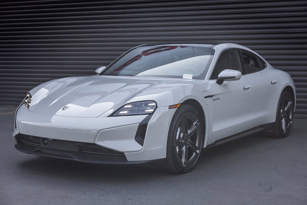 Certified 2025 Porsche Taycan Turbo image 1