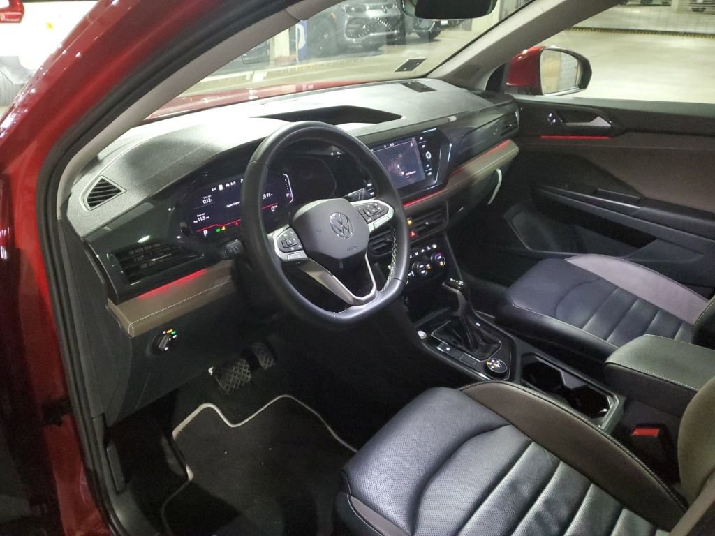Certified 2023 Volkswagen Taos SEL image 40