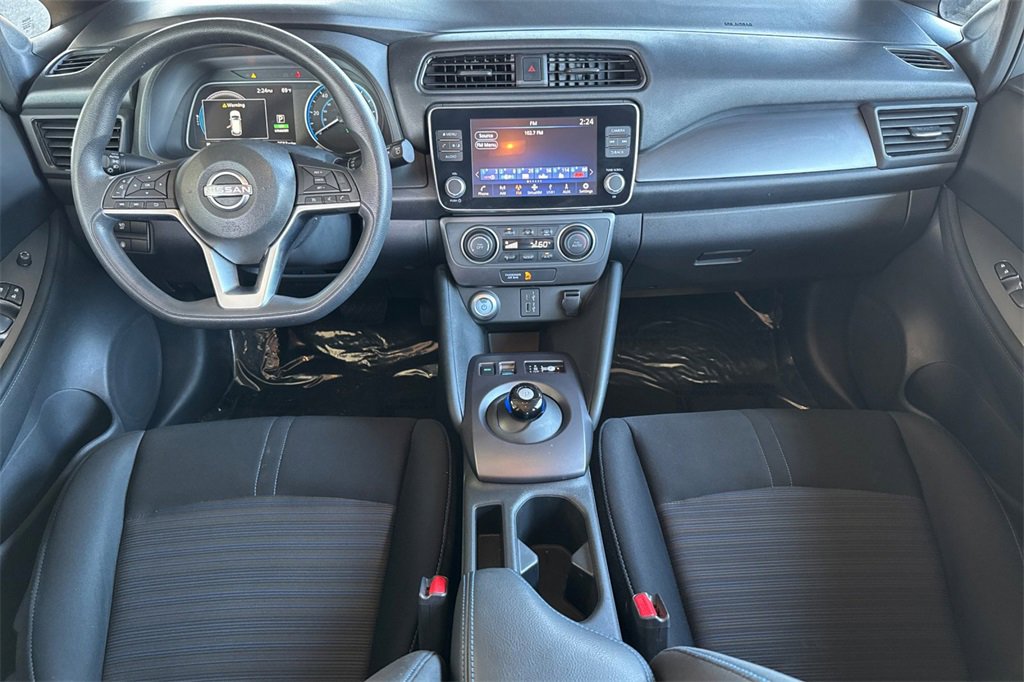 Used 2023 Nissan Leaf S image 13