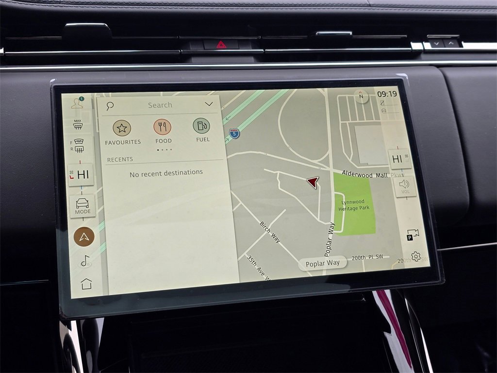 New 2025 Land Rover Range Rover Sport Dynamic SE image 15