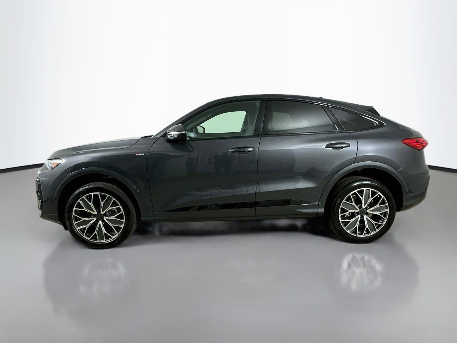 New 2026 Audi Q5 Premium Plus AWD/4WD image 8