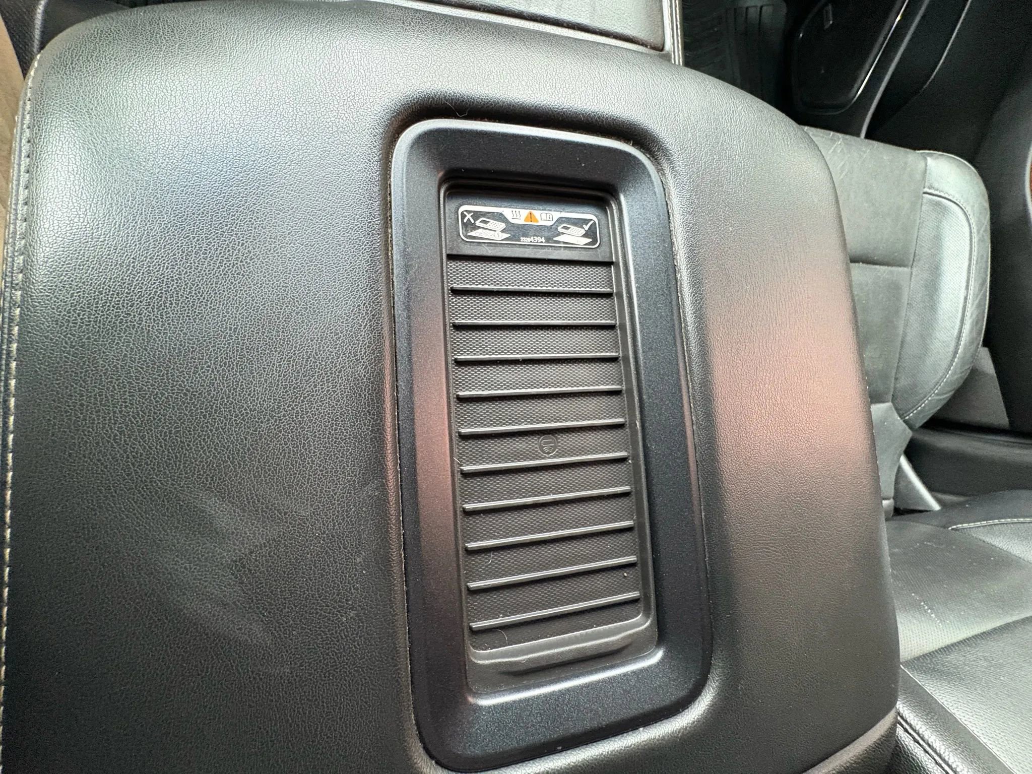 Used 2018 Chevrolet Tahoe Premier image 14