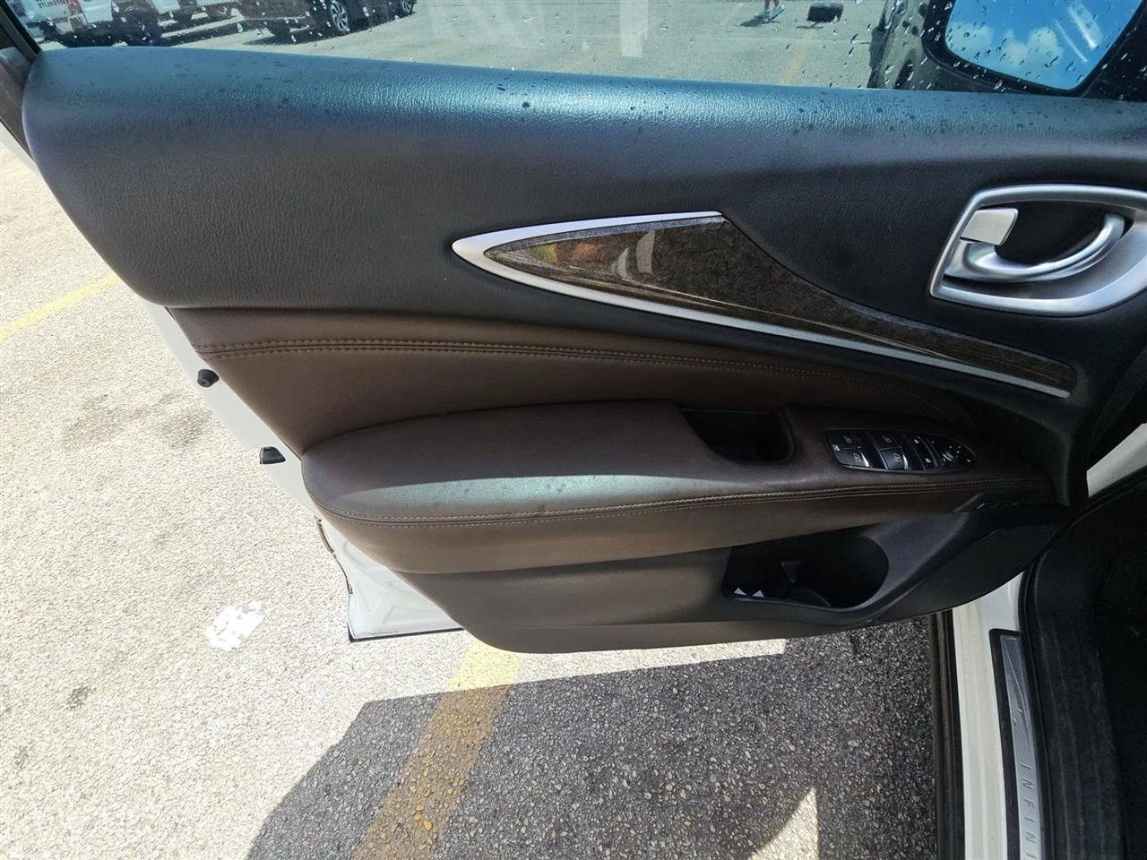 Used 2014 INFINITI QX60 AWD w/ Premium Plus Package image 15