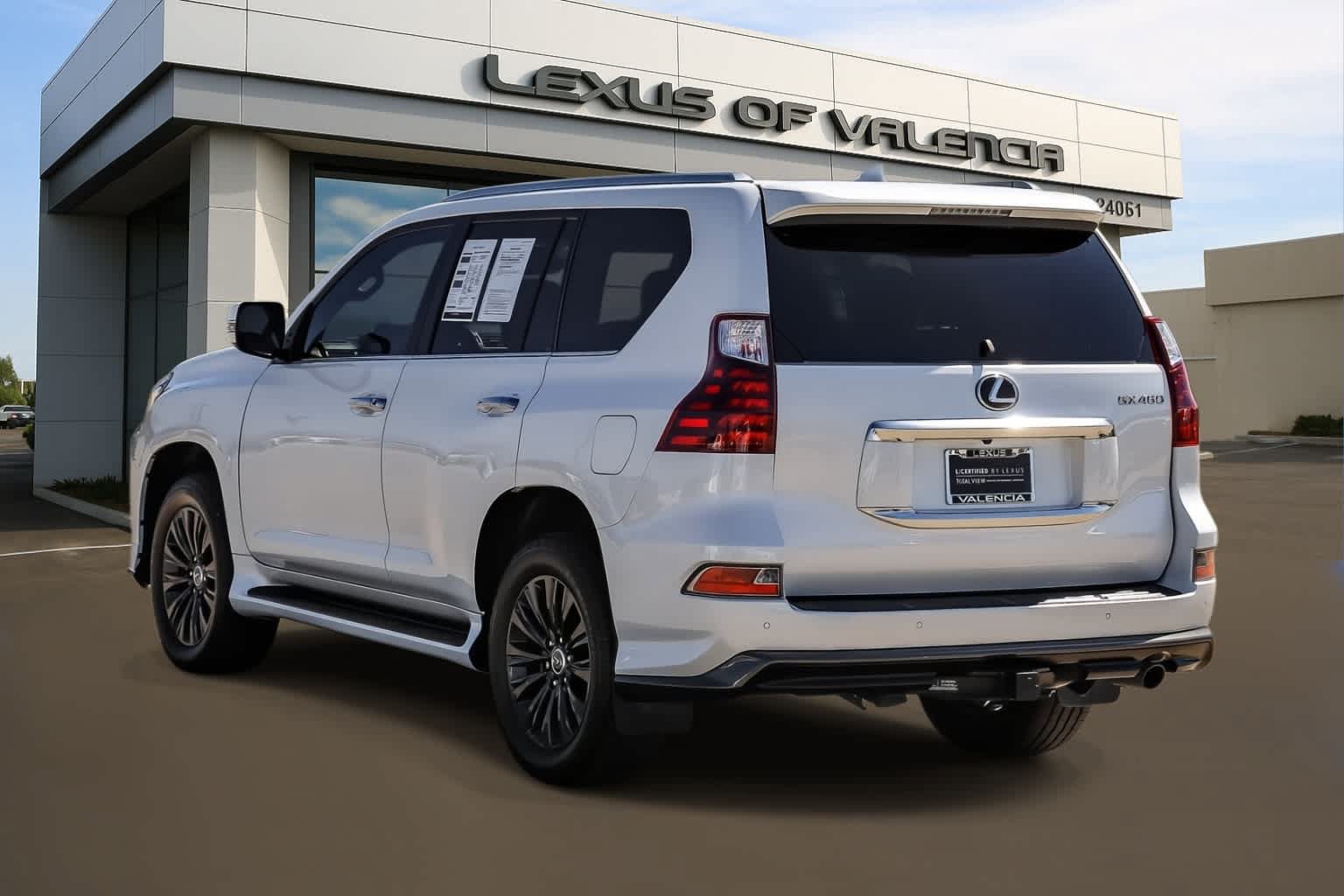 Certified 2021 Lexus GX 460 Premium w/ Accessory Package AWD/4WD image 2