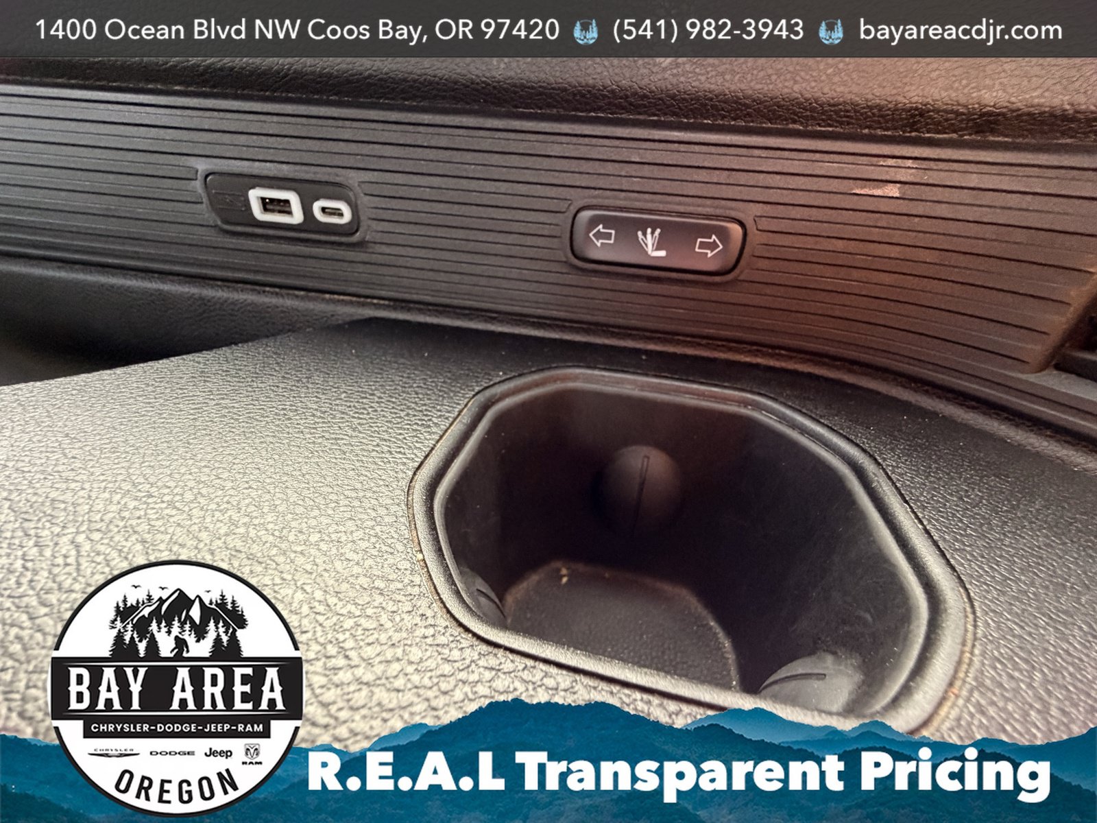 Used 2024 Jeep Wagoneer L Series III w/ Flexible Seating Group AWD/4WD image 31