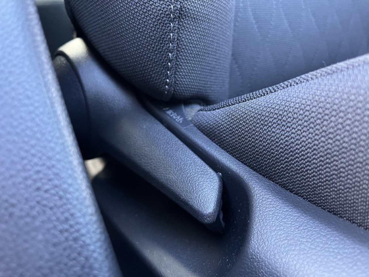 Used 2025 Toyota Corolla LE FWD image 25