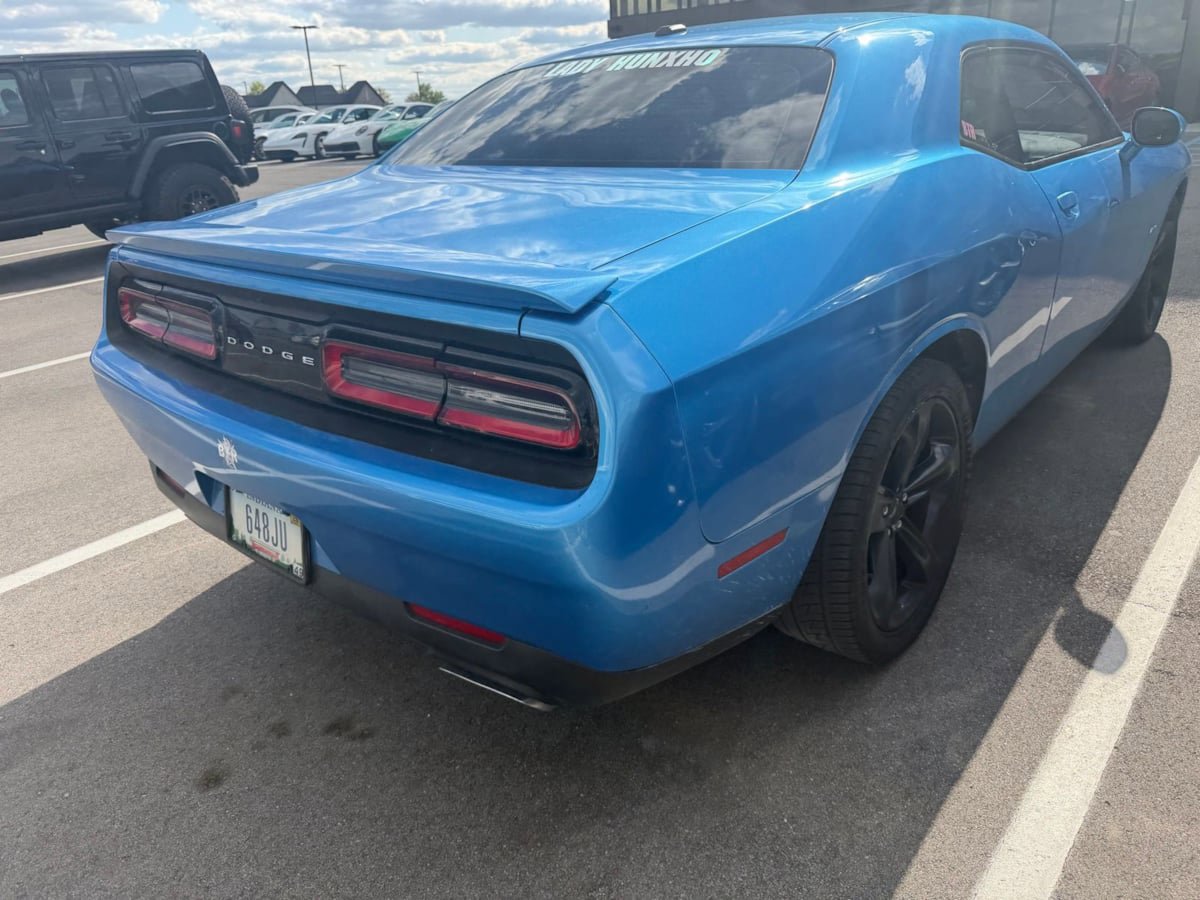 Used 2015 Dodge Challenger R/T w/ Quick Order Package 28B R/T RWD image 3