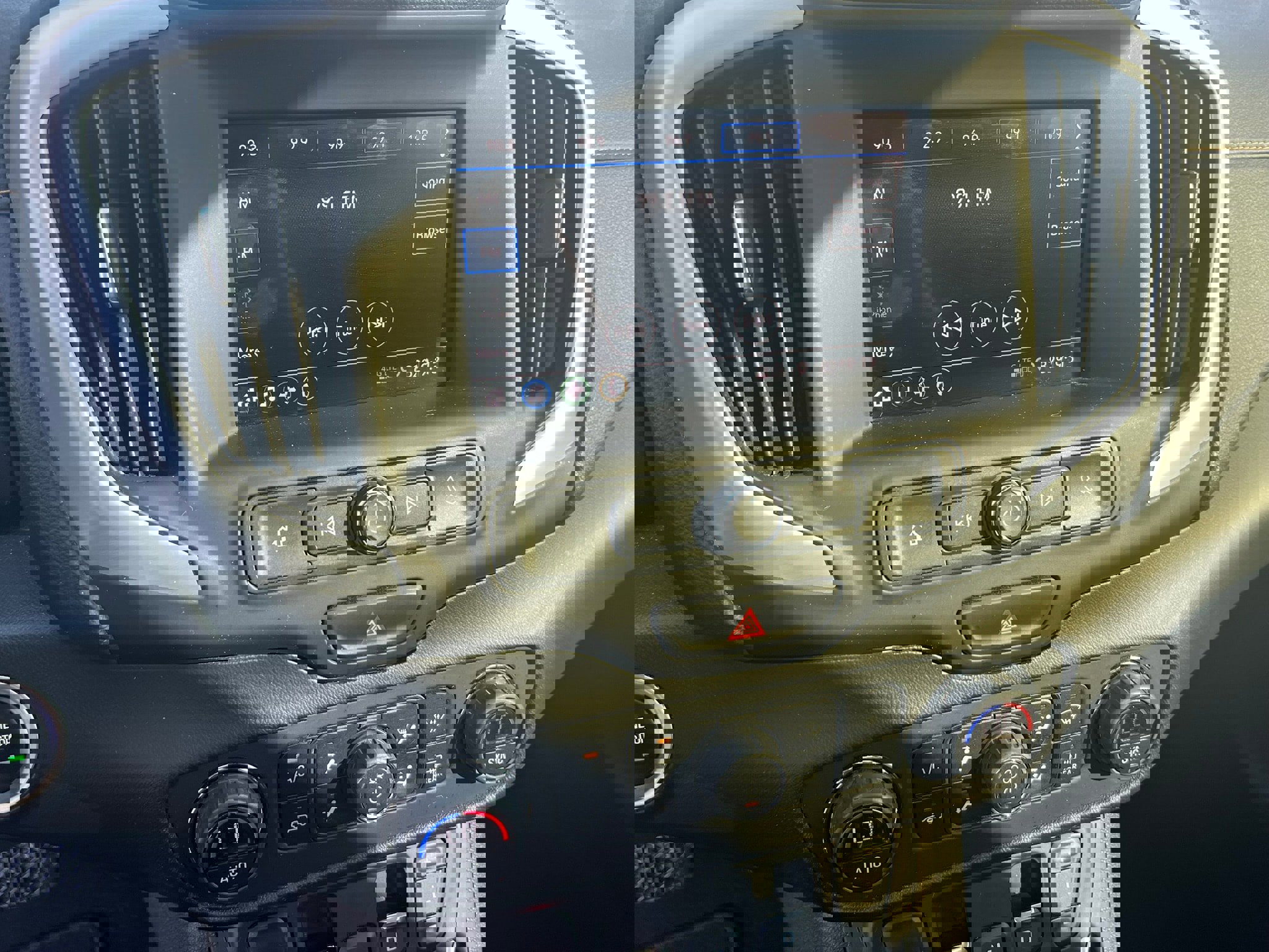 Used 2021 GMC Terrain SLE w/ Driver Convenience Package image 19