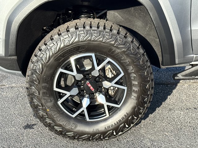 New 2026 GMC Canyon AT4X image 17