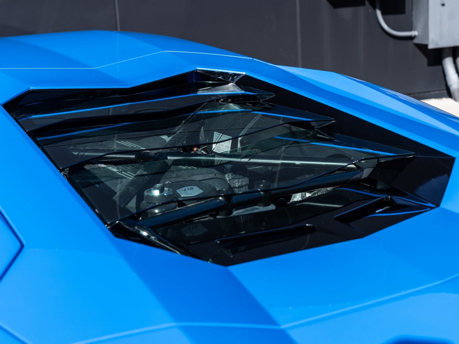 Used 2018 Lamborghini Aventador S image 17