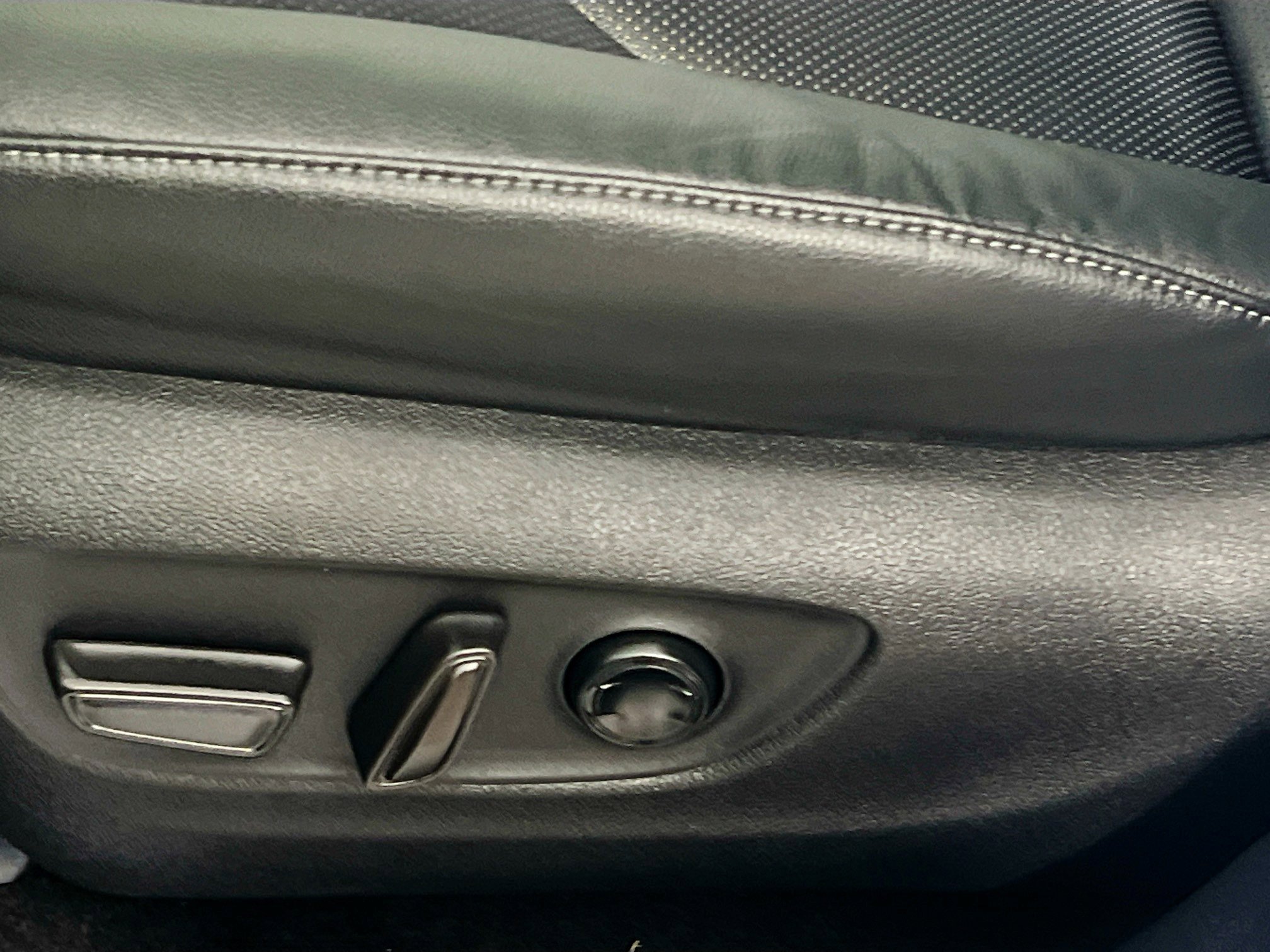 Used 2024 Toyota Grand Highlander Limited image 15