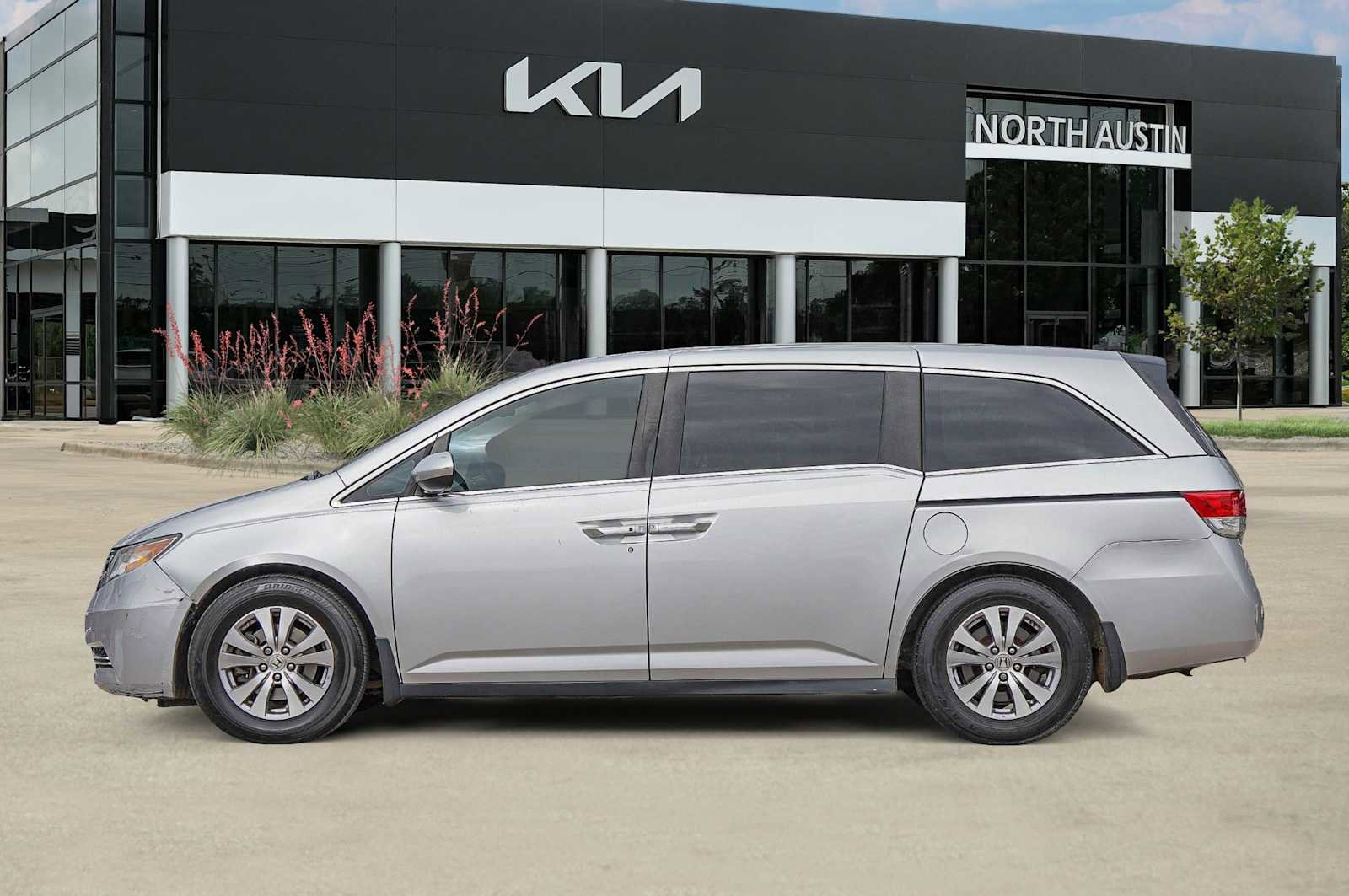 Used 2015 Honda Odyssey EX-L image 4