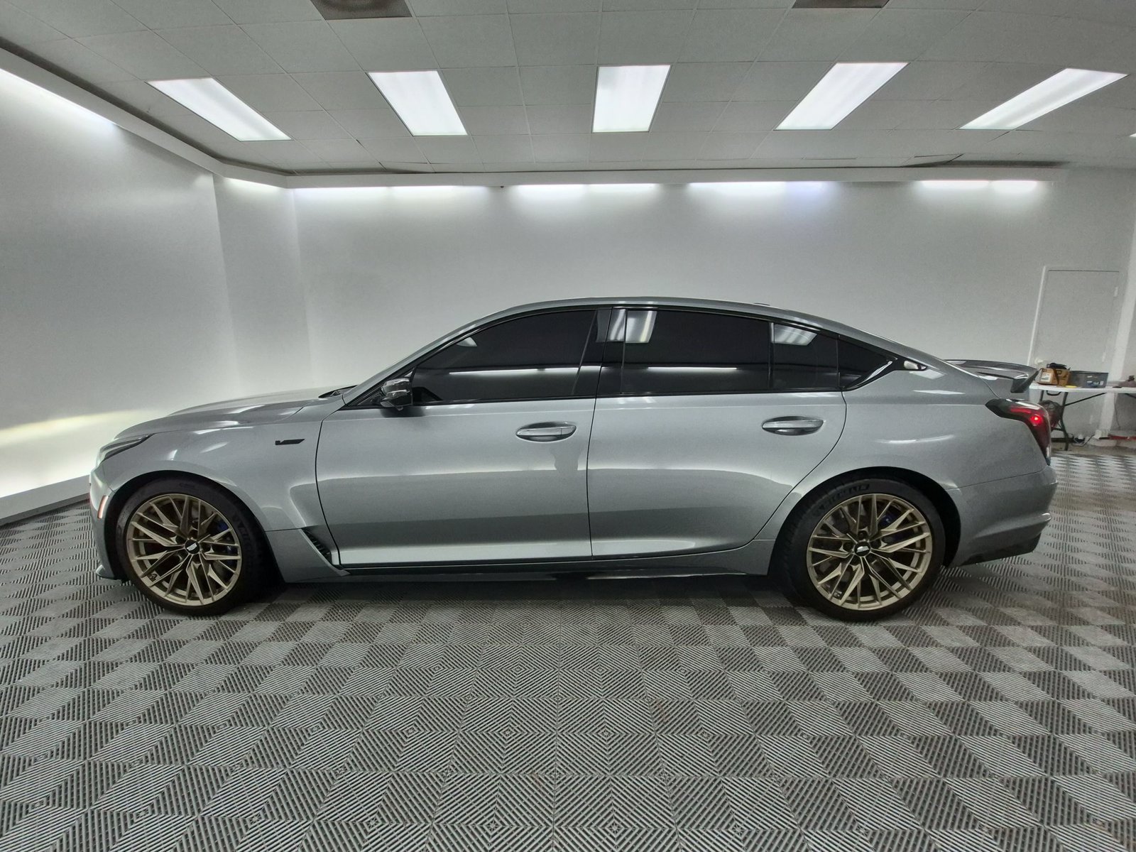 Used 2023 Cadillac CT5 V Blackwing w/ Parking Package RWD image 2