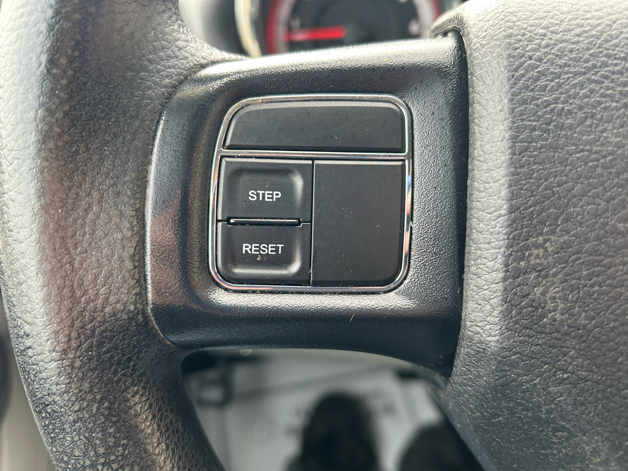 Used 2016 Dodge Grand Caravan SE image 17