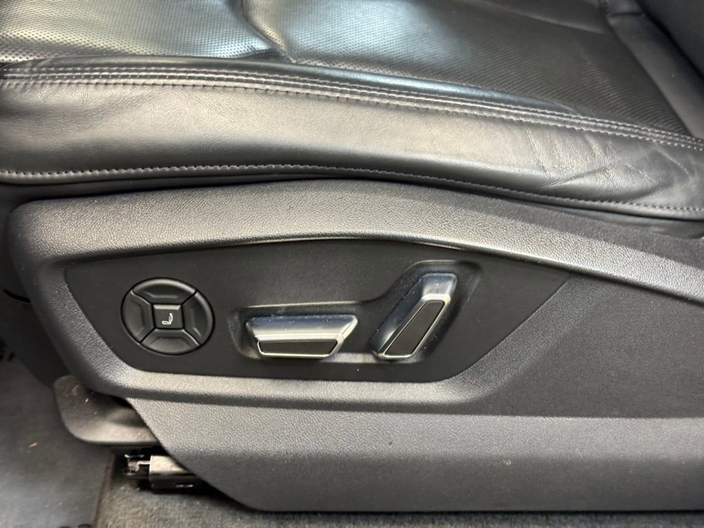Used 2019 Audi Q8 Prestige w/ Luxury Package image 12