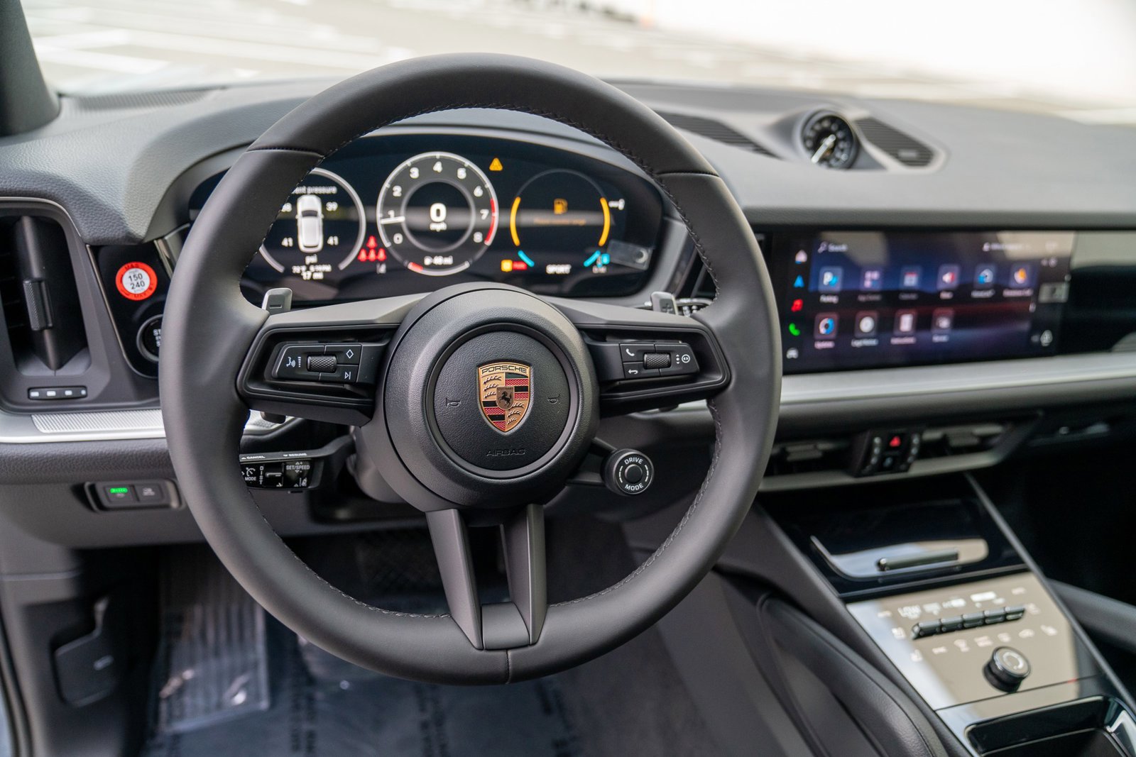 Certified 2026 Porsche Cayenne image 13