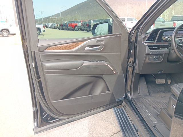 Used 2023 Cadillac Escalade Sport Platinum image 40