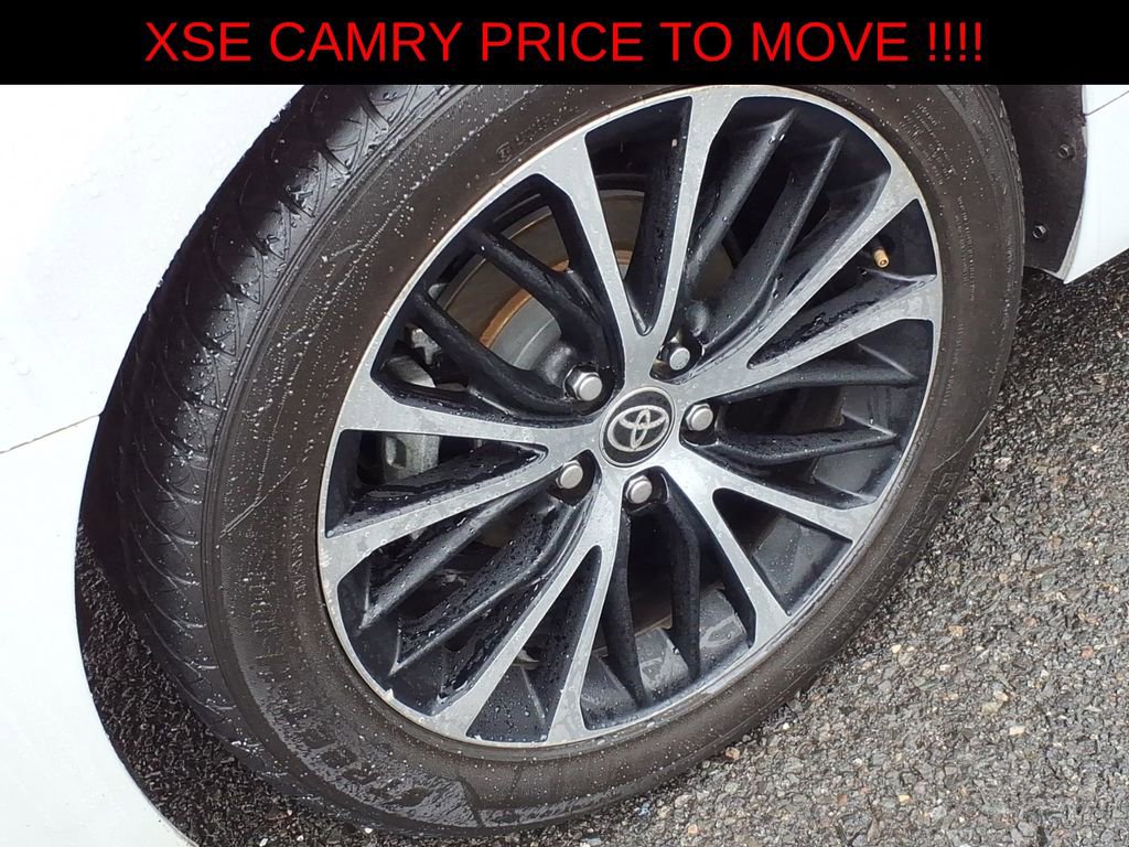 Used 2023 Toyota Camry XSE FWD image 8