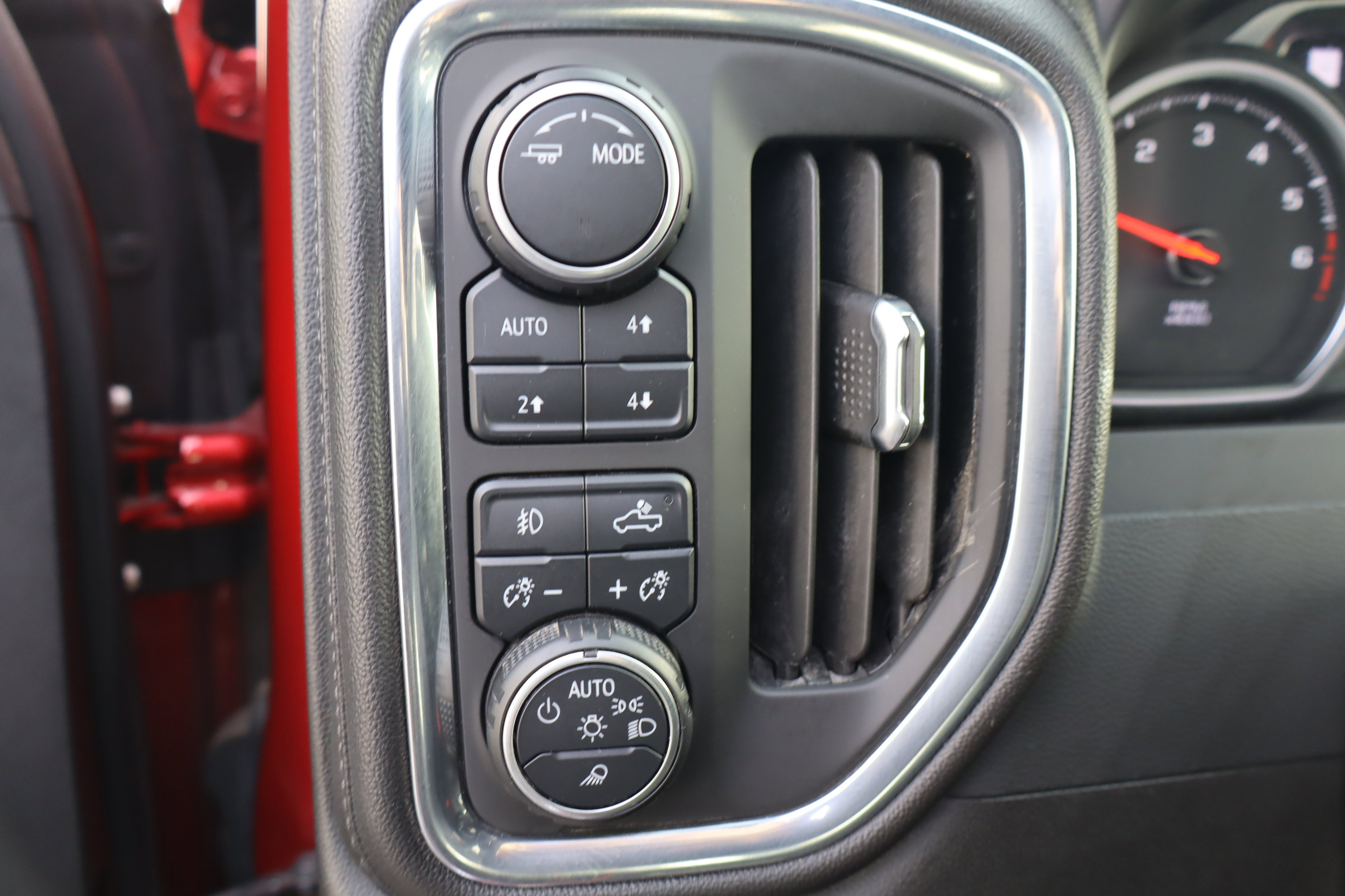 Used 2021 Chevrolet Silverado 1500 High Country image 18