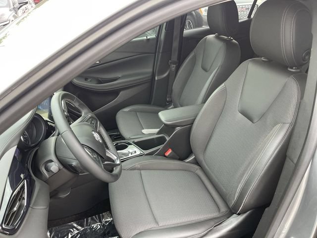 Used 2023 Buick Encore GX Select w/ Sport Touring Package FWD image 11