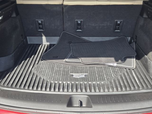 Used 2024 Cadillac XT4 Luxury w/ Cold Weather Package FWD image 34