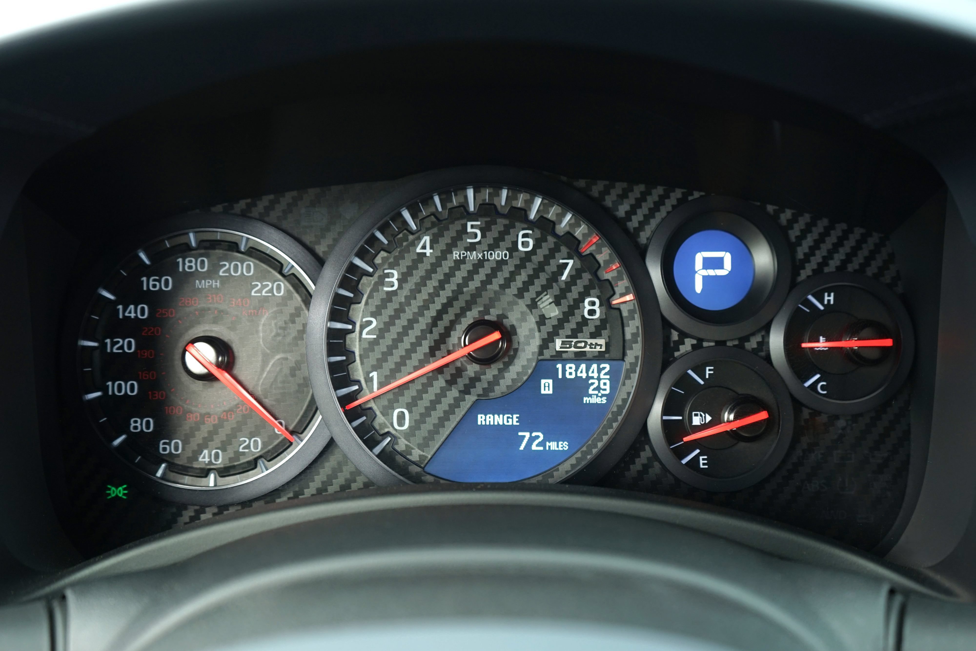 Used 2020 Nissan GT-R Premium AWD/4WD image 28