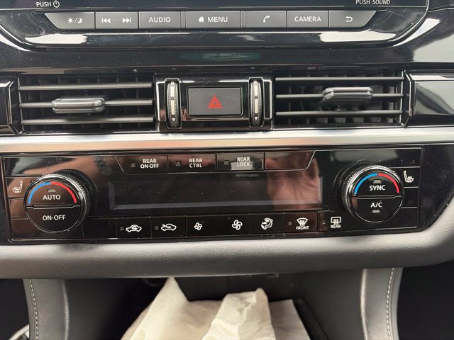 Used 2024 Nissan Pathfinder SV w/ Lighting Package (N92) FWD image 35