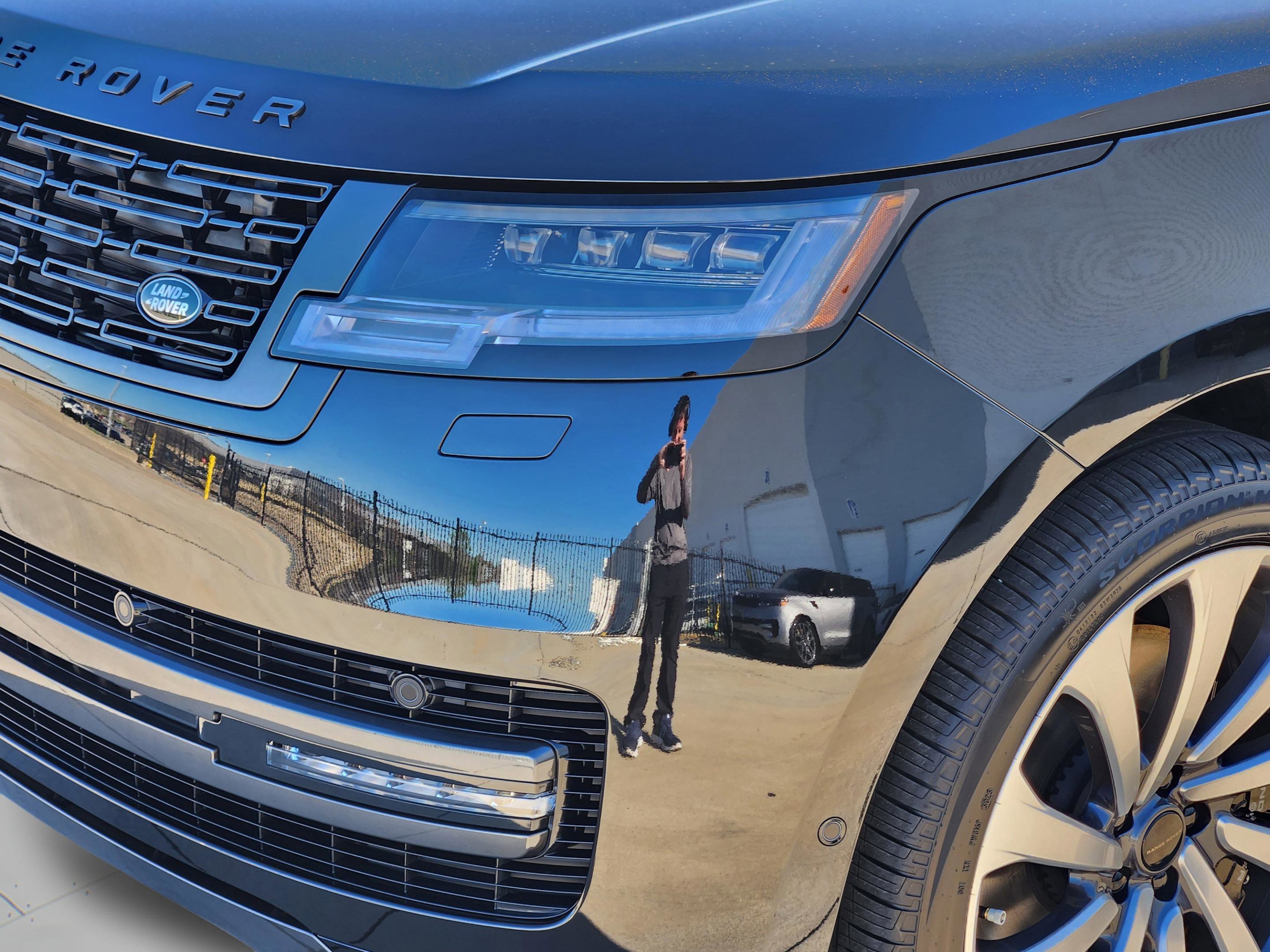 New 2026 Land Rover Range Rover Long Wheelbase Autobiography image 31