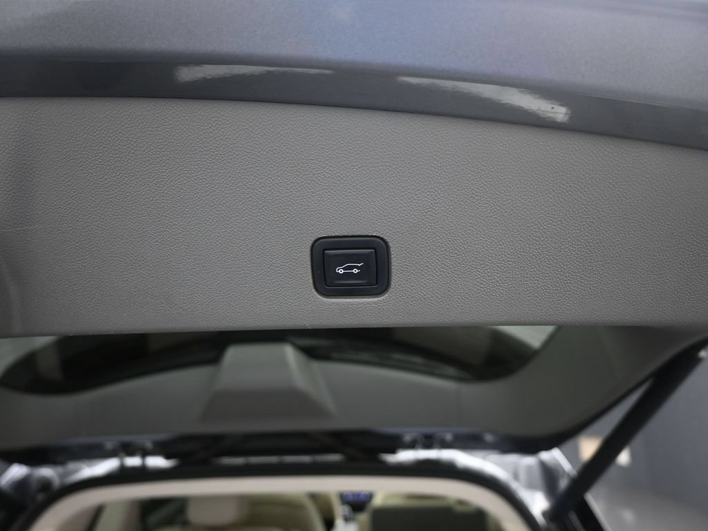 Used 2021 Cadillac XT6 Premium Luxury FWD image 25