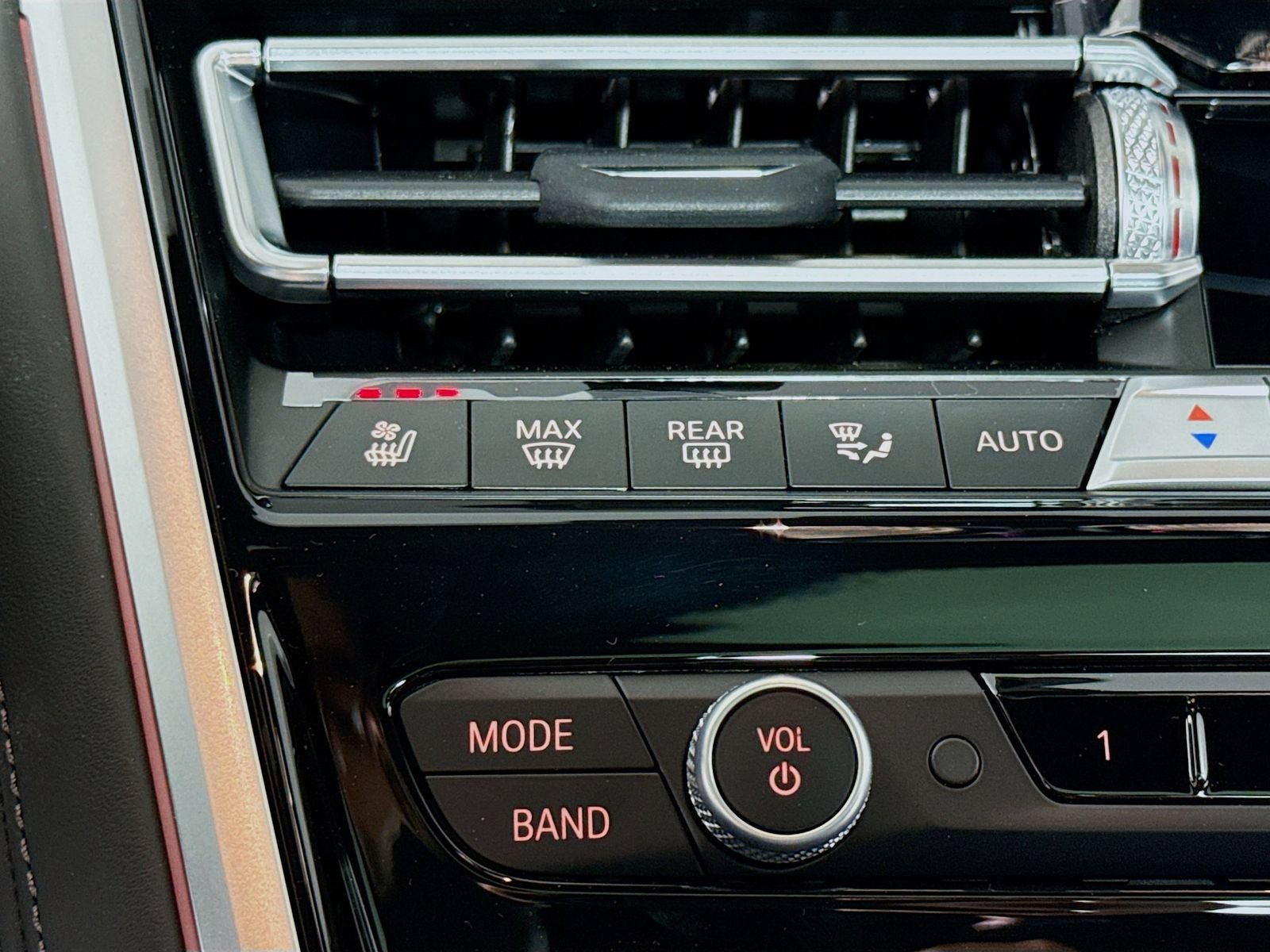 New 2026 BMW M850i xDrive AWD/4WD image 21