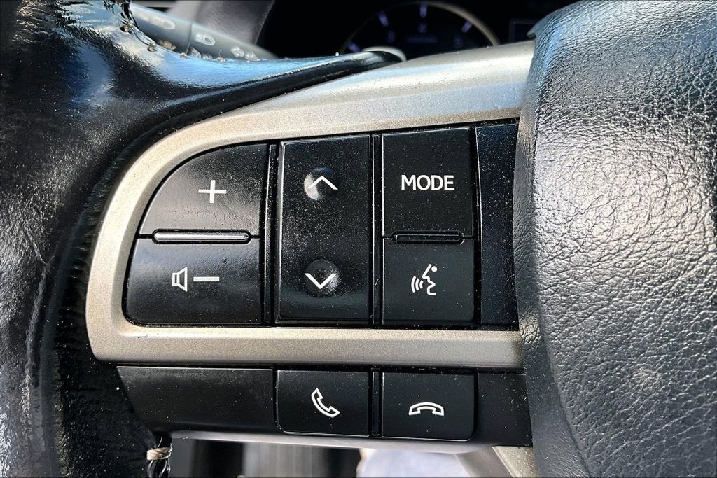 Used 2016 Lexus GS 200t image 10