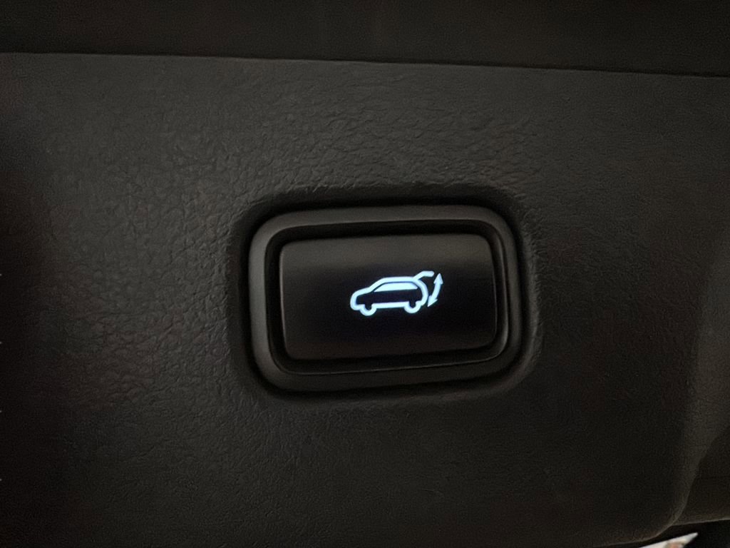 Used 2020 Hyundai Palisade Limited image 21