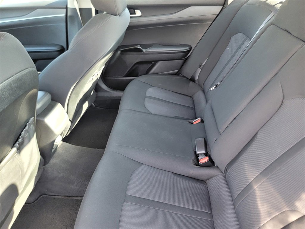 Used 2022 Kia K5 LXS image 15
