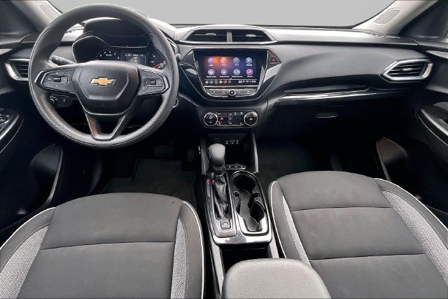 Used 2023 Chevrolet TrailBlazer LT w/ Convenience Package AWD/4WD image 14