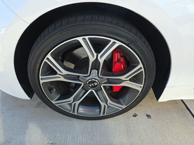 Used 2021 Kia Stinger GT1 image 10